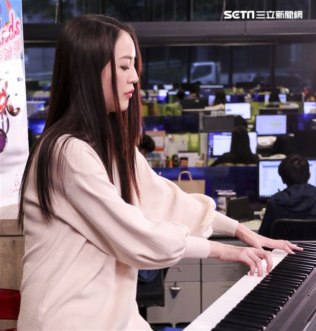 邱俐穎安安大明星。（記者林士傑/攝影）