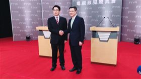行政院前秘書長卓榮泰、台灣民意基金會董事長游盈隆4日進行民進黨主席補選第二場辯論。