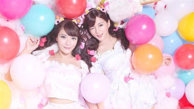 網紅姐妹花超寵粉！送抱枕陪你一整晚