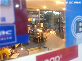 周亭羽，九把刀（圖／讀者提供）