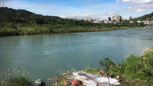 婦人是青潭堰游泳常客　傳溺斃浮水面