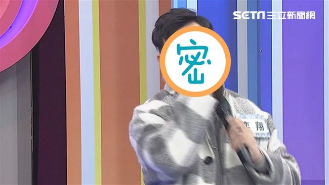 街頭唱跳突噴鼻涕！他一個動作帥回來