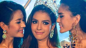 2014年還奪下了芬妮環球小姐選美冠軍的泰國變性皇后妮莎（Nissa Katerahong）嫁給中國土豪。(翻攝IG、微博)