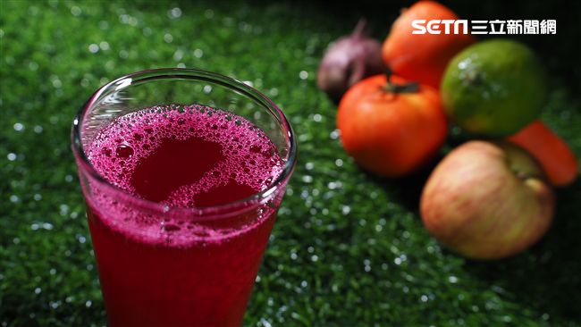 不用十秒　超級懶人飲補足一天營養