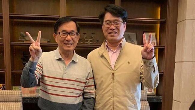 阿扁黨主席挺誰？　臉書貼照露端倪