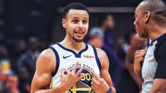NBA／雙重後撤步違例　柯瑞諷裁判