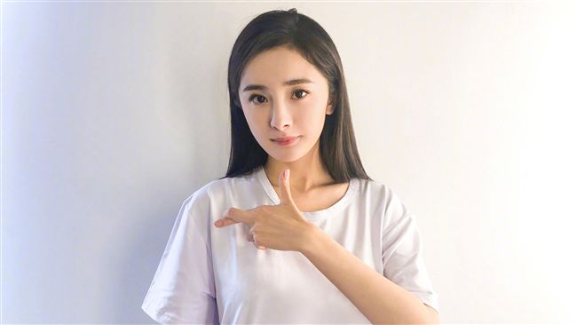 提到楊冪…女兒瞬間「這反應」惹心疼