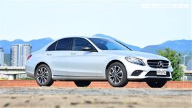 ▲Mercedes-Benz C200。（圖／鍾釗榛攝影）