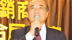 是否角逐總統大位　王金平：還沒到表態時間前立法院長王金平5日在高雄出席公開活動時，面對媒體追問「正準備達到的職位」為何，他表示「一切盡在不中」；至於是否會角逐總統大位，他則說，現在還沒到表態的時間。中央社記者程啟峰高雄攝　108年1月5日