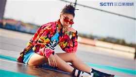 性格的美女歌手Karencici辣扮嘻哈版電玩春麗角色。（圖／華研國際）