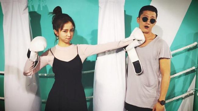 香乳女神被劈腿！周孝安老梗借大胸肌