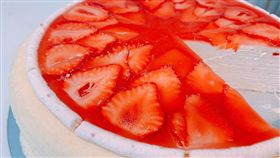 草莓季,千層蛋糕。（圖／記者馮珮汶攝）