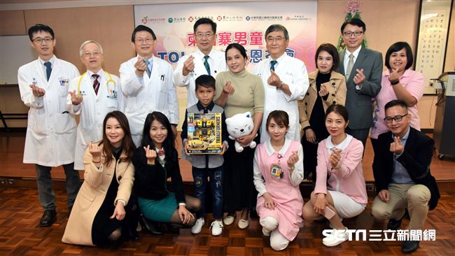 童心臟破大洞達10年　台醫送愛暖救