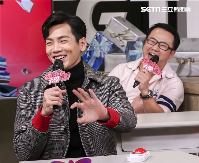 「你有念大學嗎?」安心亞、禾浩辰、邵翔、吳品潔、地球、汪沛㼆安安大明星。（記者林士傑/攝影）