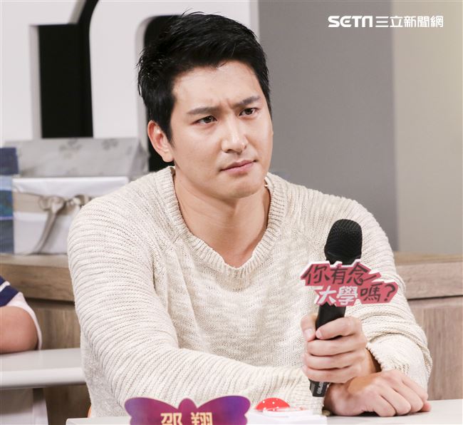 「你有念大學嗎?」安心亞、禾浩辰、邵翔、吳品潔、地球、汪沛㼆安安大明星。（記者林士傑/攝影）