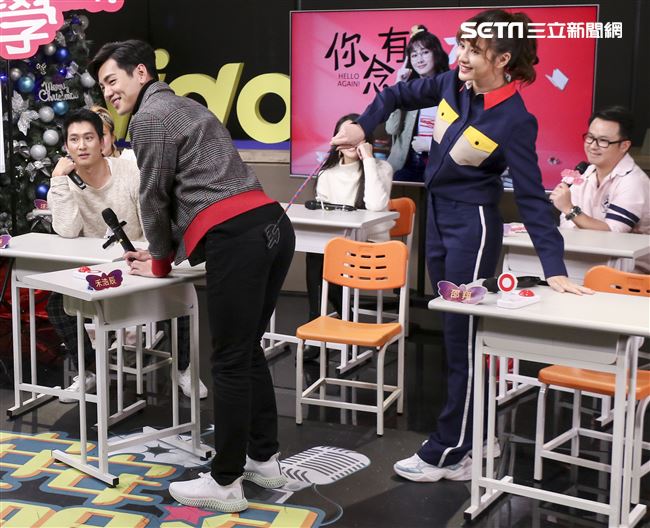 「你有念大學嗎?」安心亞、禾浩辰、邵翔、吳品潔、地球、汪沛㼆安安大明星。（記者林士傑/攝影）