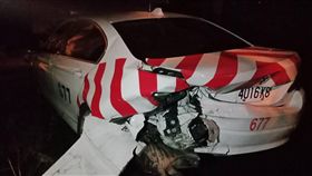 國道,警察,特斯拉,自動駕駛,紅斑馬