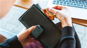 付錢，錢包（圖／翻攝自PIXABAY）