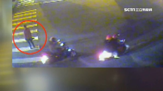 不是假車禍！男因「這症狀」擋馬路