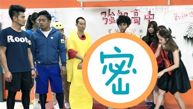 最荒唐走秀！阿翔「超怪體位」背女星