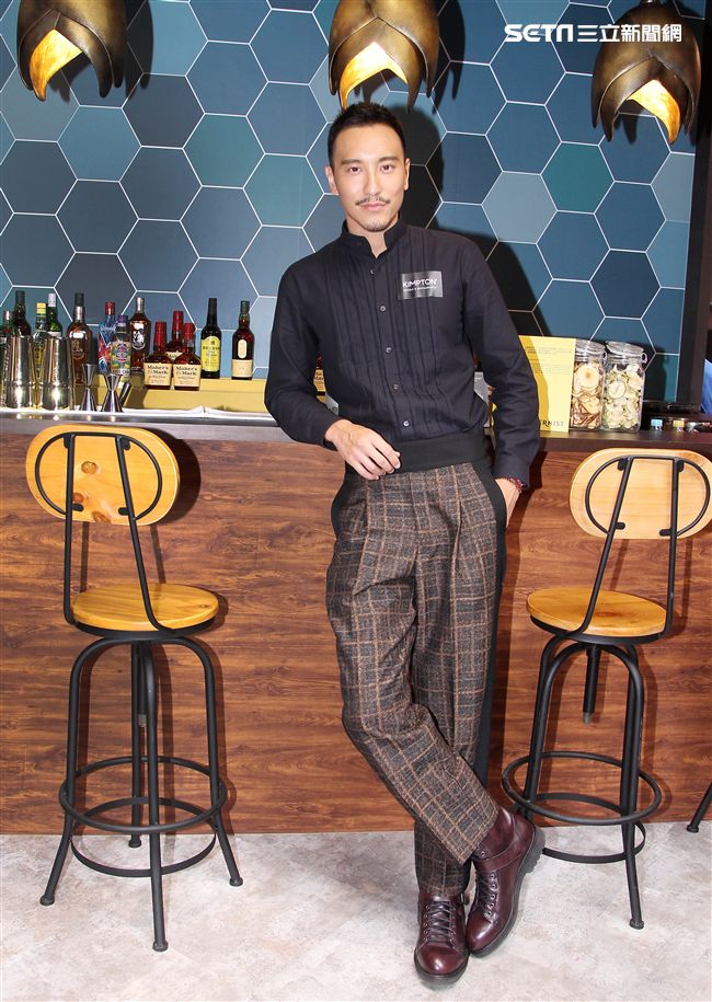 王陽明出席亞洲首間快閃酒店開幕，暢談寵妻秘訣。（記者邱榮吉/攝影）（開車不喝酒）