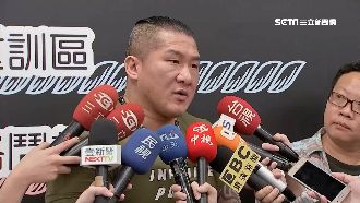 網友留言嗆刺殺　館長：就是要揍他！