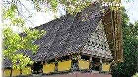 帛琉最有特色之處男人會館（Bai）。（圖／帛琉觀光局台灣辦事處）