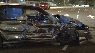 下百齡橋搶快左轉　2車毀損駕駛送醫