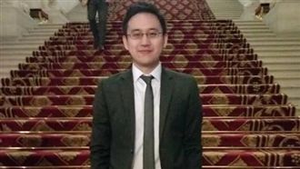 想嘴口譯哥？最有資格說話的開口了…