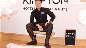 王陽明出席亞洲首間快閃酒店開幕，暢談寵妻秘訣。（記者邱榮吉/攝影）