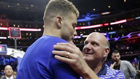 ▲葛瑞芬（左）與快艇老關包爾曼。（圖／美聯社／達志影像）