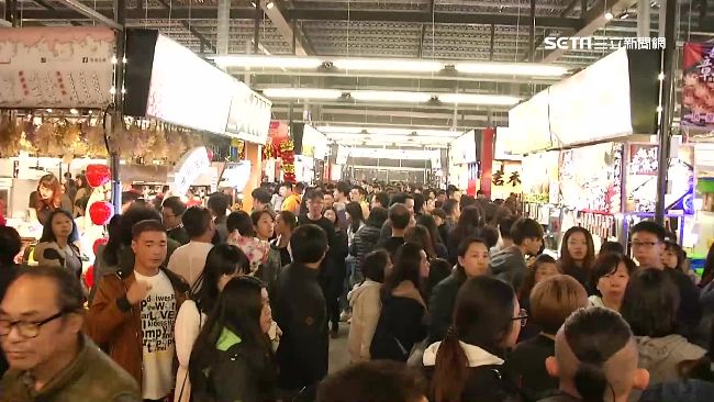 「明星攤」加持！新夜市開幕爆人潮