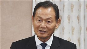 李翔宙：退撫新制　60%退伍軍人可接受國軍退除役官兵輔導委員會主任委員李翔宙（圖）20日在立法院表示，約60%退伍軍人可接受退撫新制，30%沒意見，10%極力反對；受影響的退伍將軍約2700多人，這些退將接受度較低。中央社記者施宗暉攝　106年11月20日