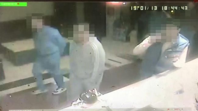 畫面曝光！7鄉民爆怒衝上樓痛扁惡爸