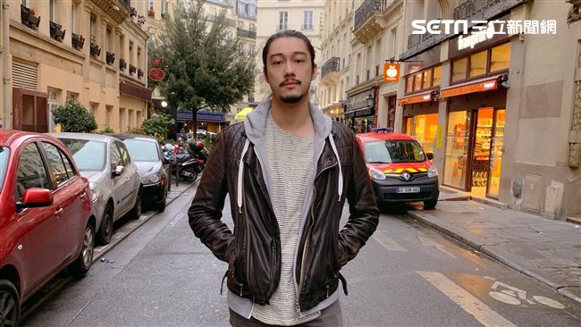 男星巴黎遇生死劫　爆炸波及耳鳴不止