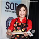 于美人代言油品不忘譴責家庭暴力。（記者邱榮吉/攝影）