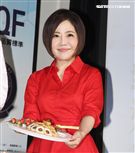 于美人代言油品不忘譴責家庭暴力。（記者邱榮吉/攝影）