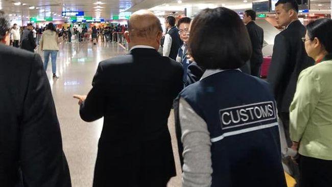 蘇揆上工即視察　他曝壓力大胃痛原因