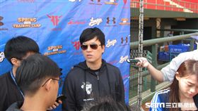 ▲Lamigo領隊劉玠廷春訓受訪。（圖／記者蕭保祥攝影）