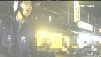 毒蟲逃竄丟毒品　拒檢裝重聽：我的？