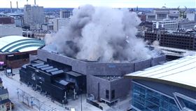 NBA／公鹿舊球館遭炸毀！
NBA,密爾瓦基公鹿,Giannis Antetokounmpo,球館
翻攝自推特