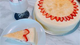 草莓季,千層蛋糕。（圖／記者馮珮汶攝）
