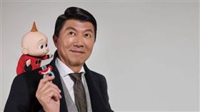 謝龍介,時尚雜誌,台南市議員 圖/翻攝自臉書