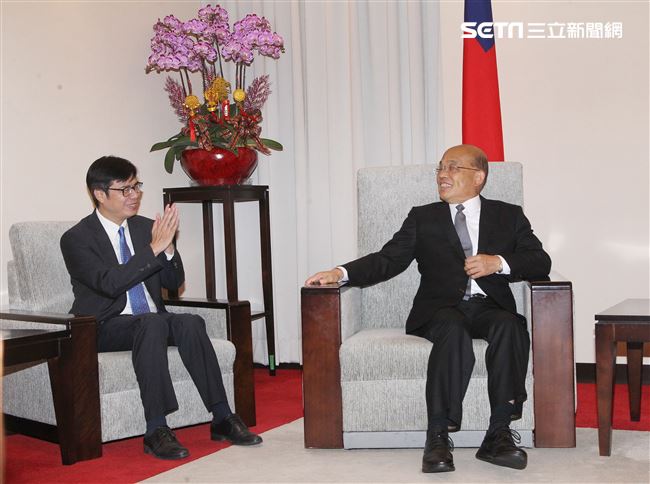 行政院長蘇貞昌展開「立院一日遊」，最後一站拜訪前立法院長、國民黨立委王金平。（記者邱榮吉/攝影）
