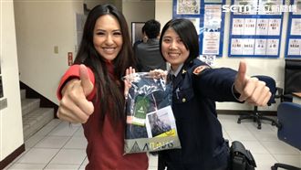 這警局超屌！人人有保暖衣還有美女陪