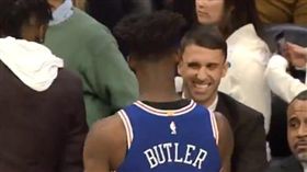 NBA／巴特勒相擁灰狼幼齒總仔
NBA,費城七六人,Jimmy Butler,明尼蘇達灰狼,Ryan Saunders
翻攝自推特