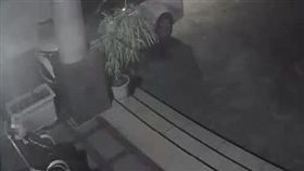 自殺,輕生,睡覺,自私,解脫（圖／翻攝自爆怨公社臉書）