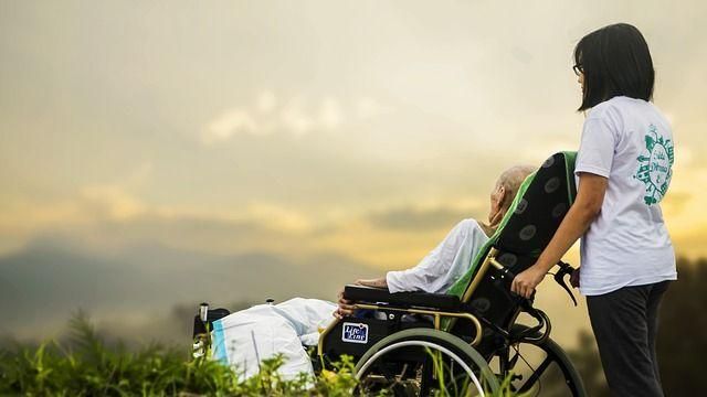 養老院拒給員工加班費　理由：做愛心