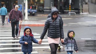 東北季風攪局！228連假頭尾將變天