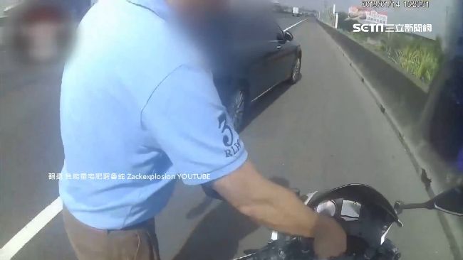 白牌重機闖國道　賓士霸氣攔車拔鑰匙